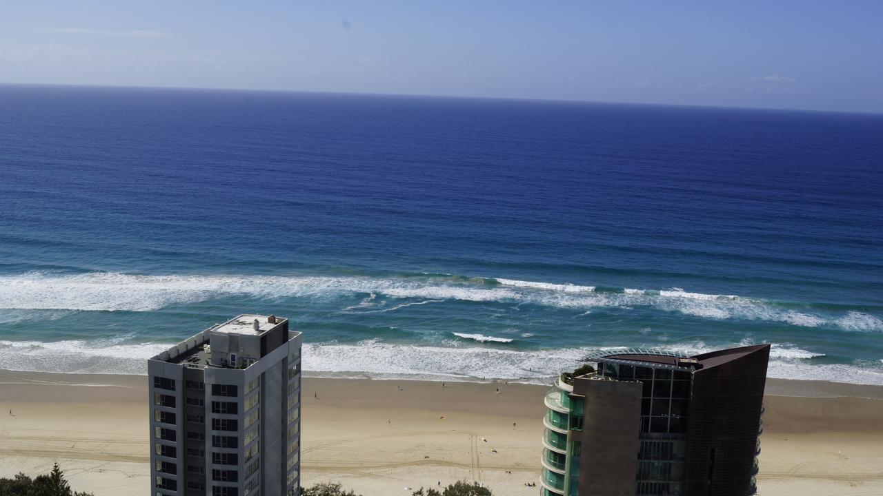 Private Apartment With Ocean Views At Q1 Resort Gold Coast Exterior foto