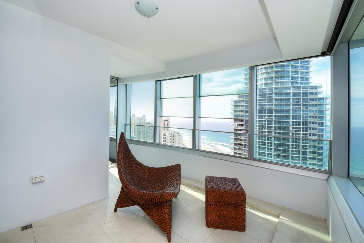 Private Apartment With Ocean Views At Q1 Resort Gold Coast Exterior foto