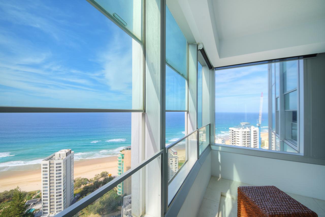 Private Apartment With Ocean Views At Q1 Resort Gold Coast Exterior foto